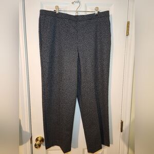 Alfred Dunner Black Print Classic Fit/Proportioned Short Pants Sz L NWT Womens